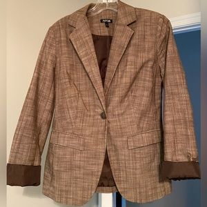 Beautiful chocolate Apt 9 blazer